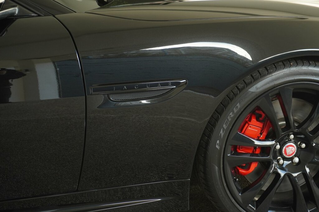 Jaguar XKR-S V8  #8