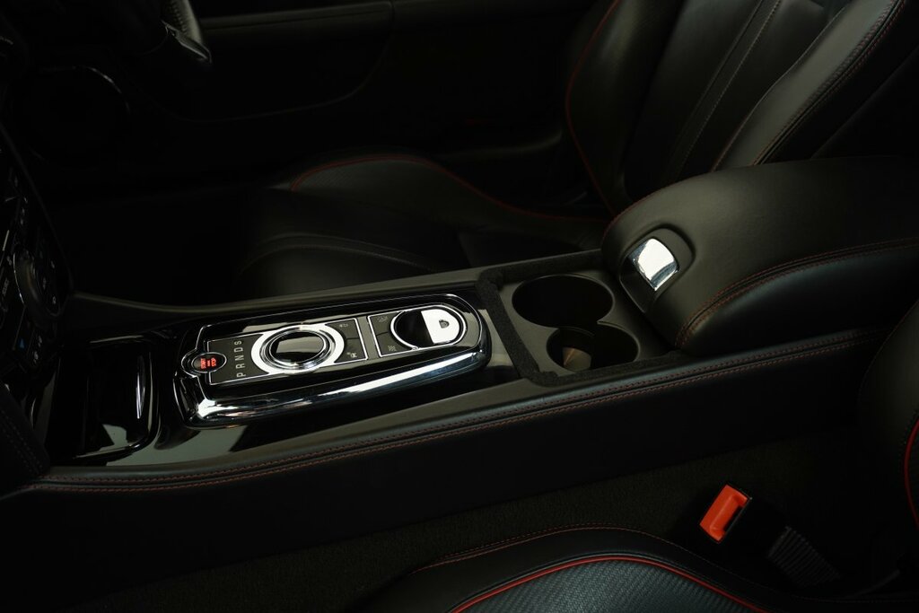 Jaguar XKR-S V8  #28