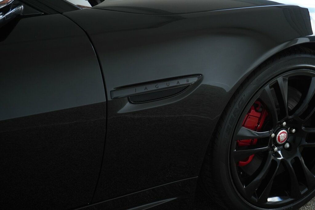 Jaguar XKR-S V8  #7