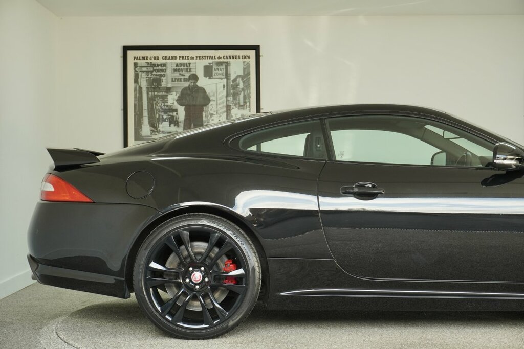 Jaguar XKR-S V8  #36