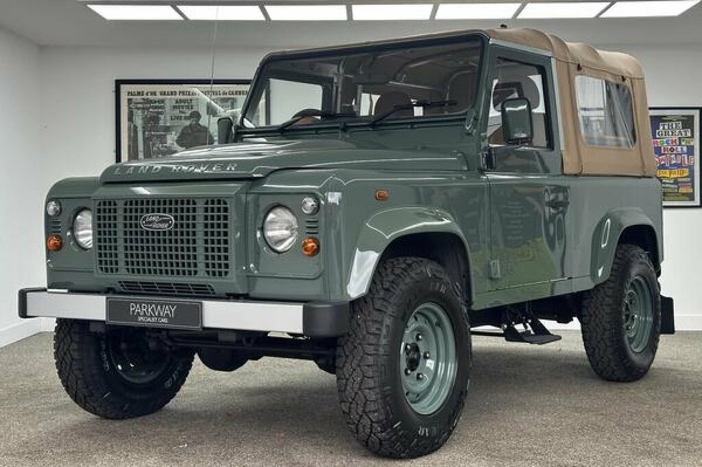 Land Rover Defender 90 Heritage S Top PY62AHJ Green #3