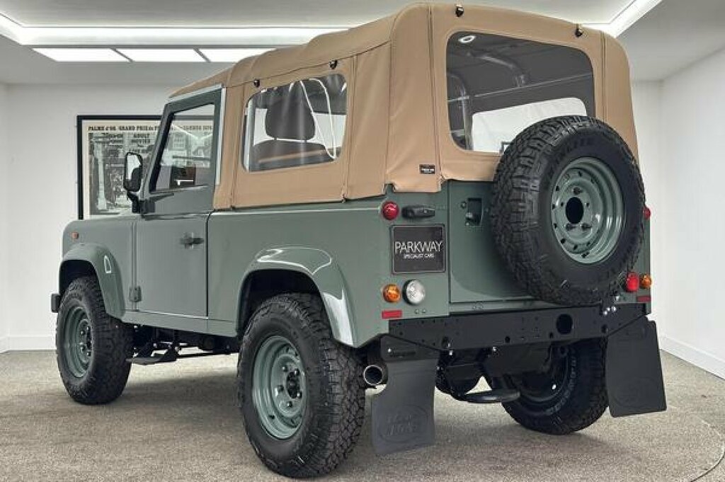 Land Rover Defender 90 Heritage S Top PY62AHJ Green #4