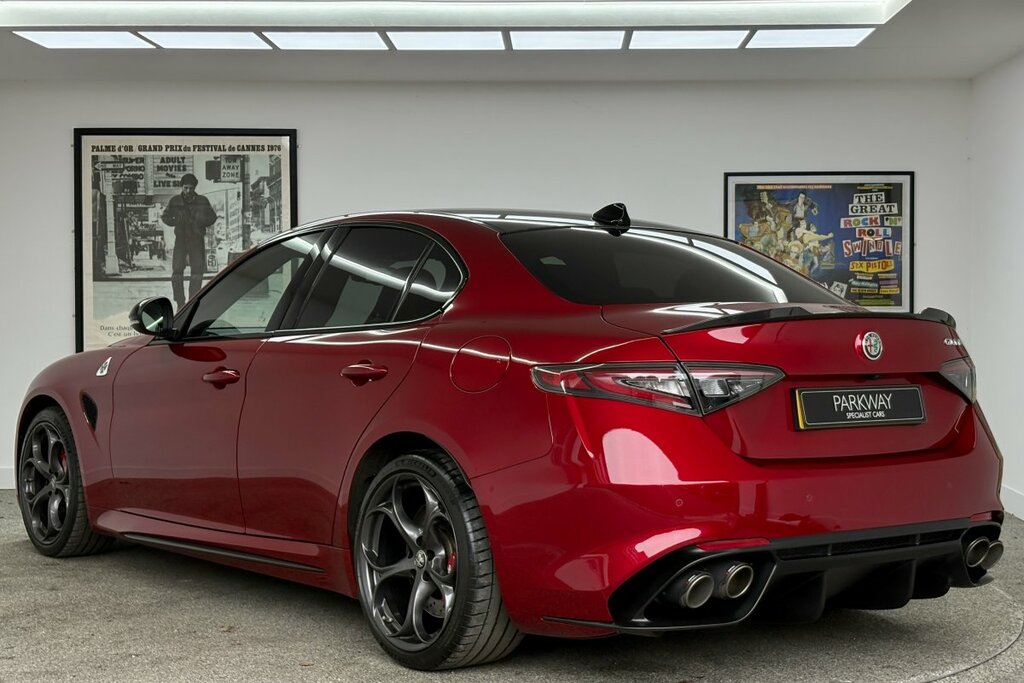 Alfa Romeo Giulia Quadrfioglio Saloon Red #5