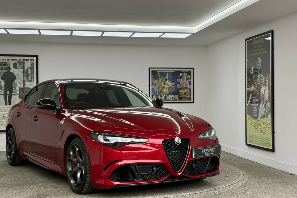 Alfa Romeo Giulia Quadrfioglio Saloon Red