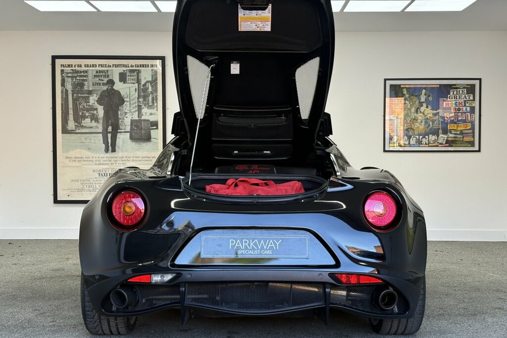 Alfa Romeo 4C Convertible Red #33