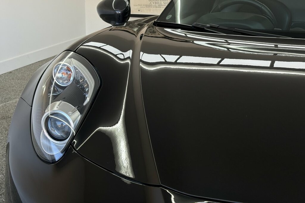 Alfa Romeo 4C Convertible Red #8