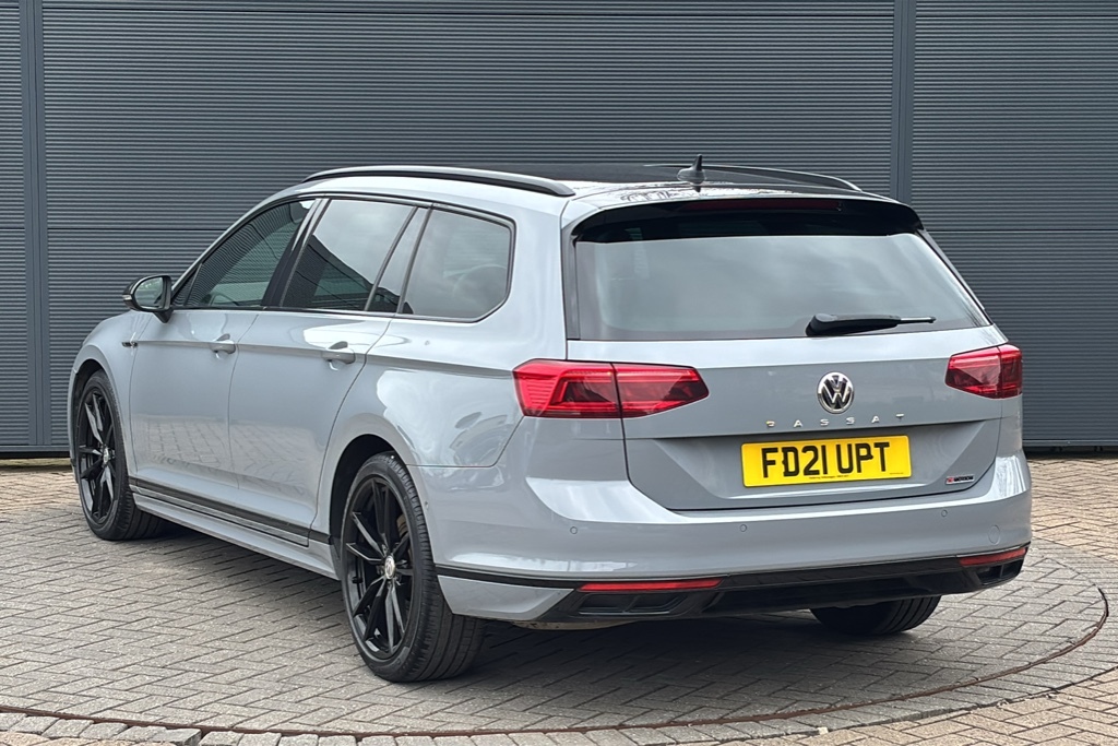 Volkswagen Passat 2.0 Bitdi 240 R-line Edition 4Motion Dsg 240 Grey #3