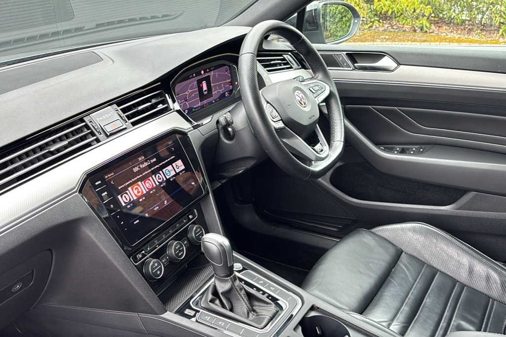 Volkswagen Passat 2.0 Bitdi 240 R-line Edition 4Motion Dsg 240 Grey #2