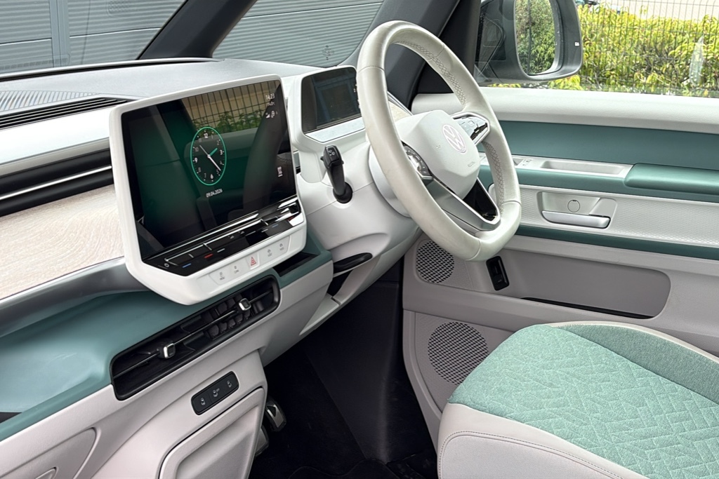 Volkswagen ID.Buzz 150Kw Style Pro 77Kwh 204 Ps MT73XGN Green #2