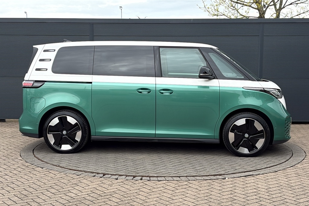 Volkswagen ID.Buzz 150Kw Style Pro 77Kwh 204 Ps MT73XGN Green #4