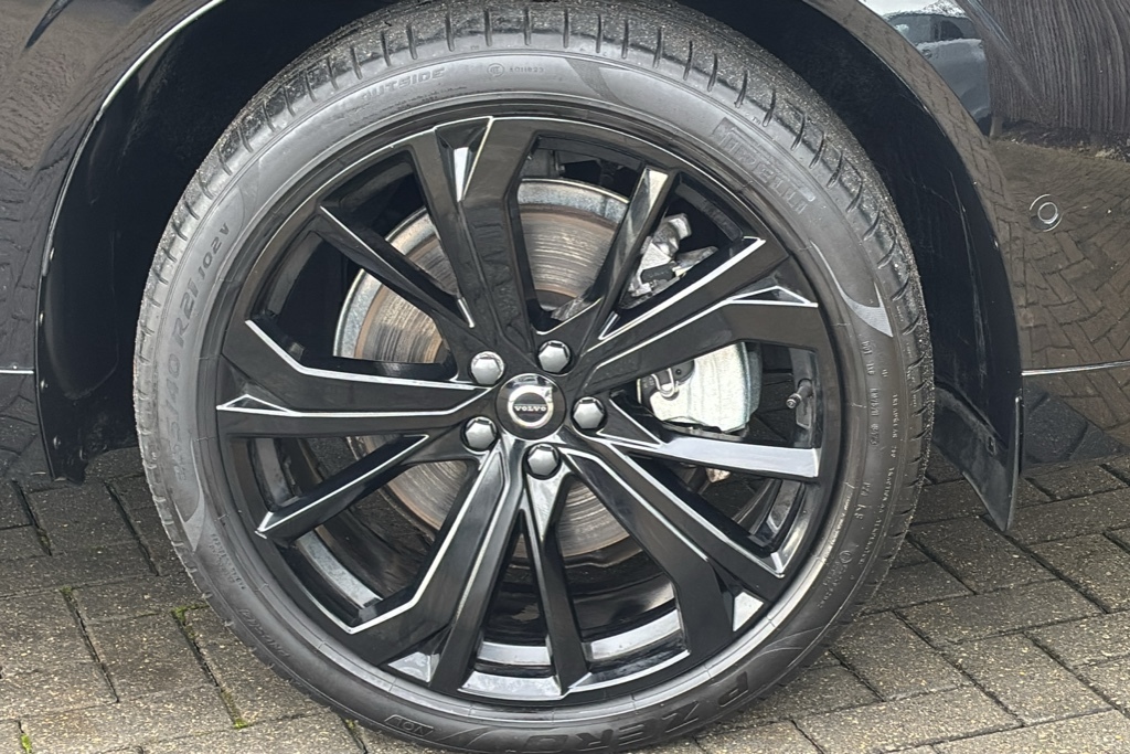Volvo XC60 2.0 T6 350 Rc Phev Plus Black Ed Awd Gtron 35 LV24OPF Black #5