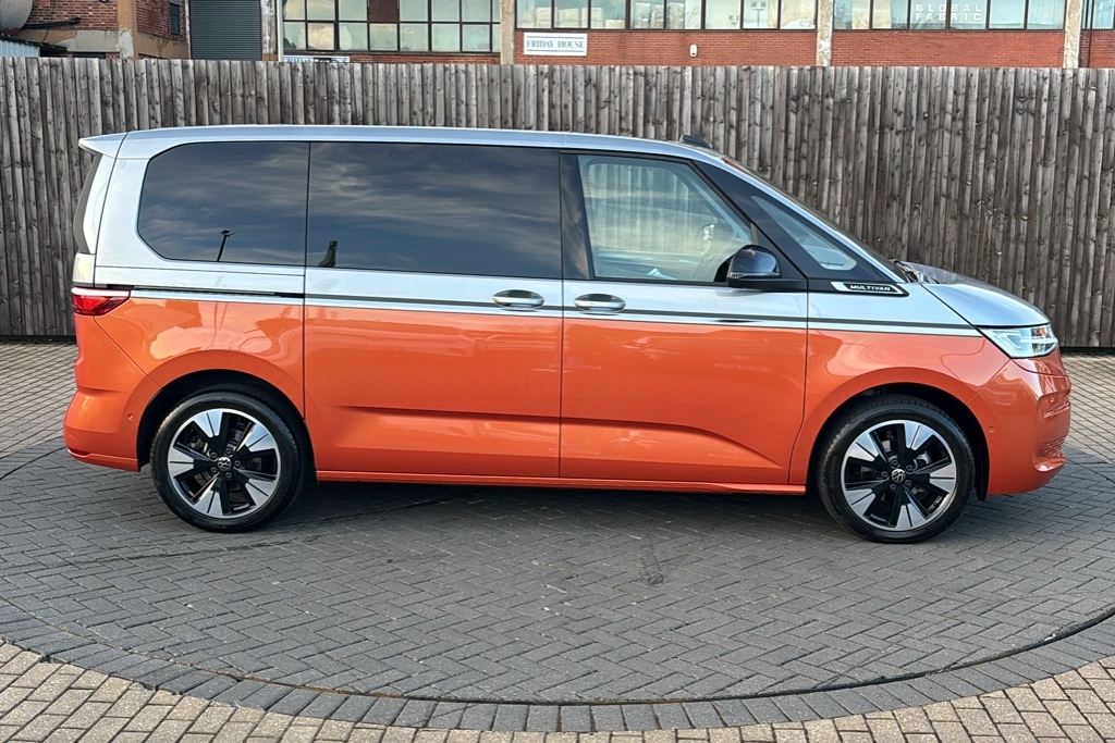 Volkswagen Multivan 2.0 Tdi Style Dsg 150 Ps KY25RZU Orange #4
