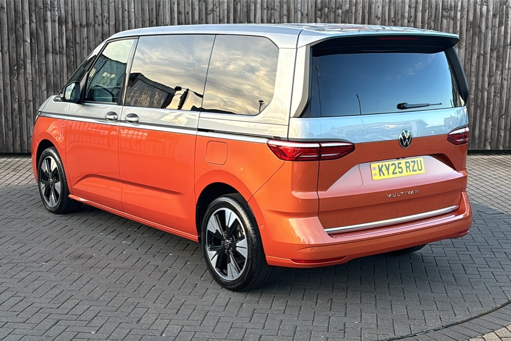 Volkswagen Multivan 2.0 Tdi Style Dsg 150 Ps KY25RZU Orange #3