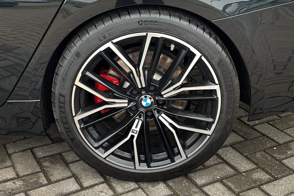 BMW 5 Series 520D Mht M Sport Step 190 Ps YJ23HRB Black #5