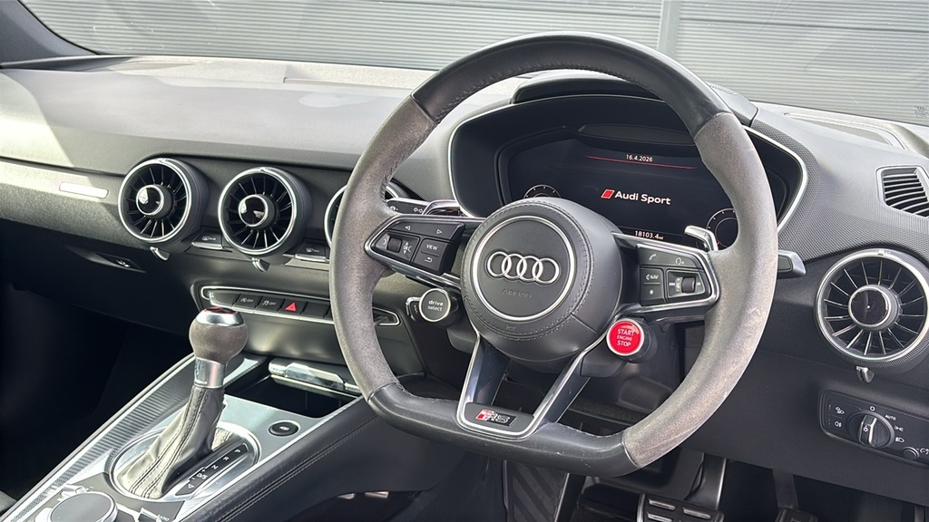 Audi TT RS Tt Rs Tfsi Quattro S Tronic 400 Ps Black #6