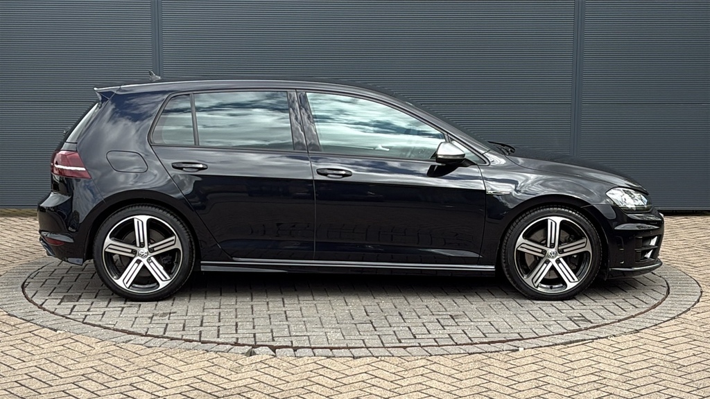 Volkswagen Golf 2.0 Tsi R Dsg 300 Ps Black #4