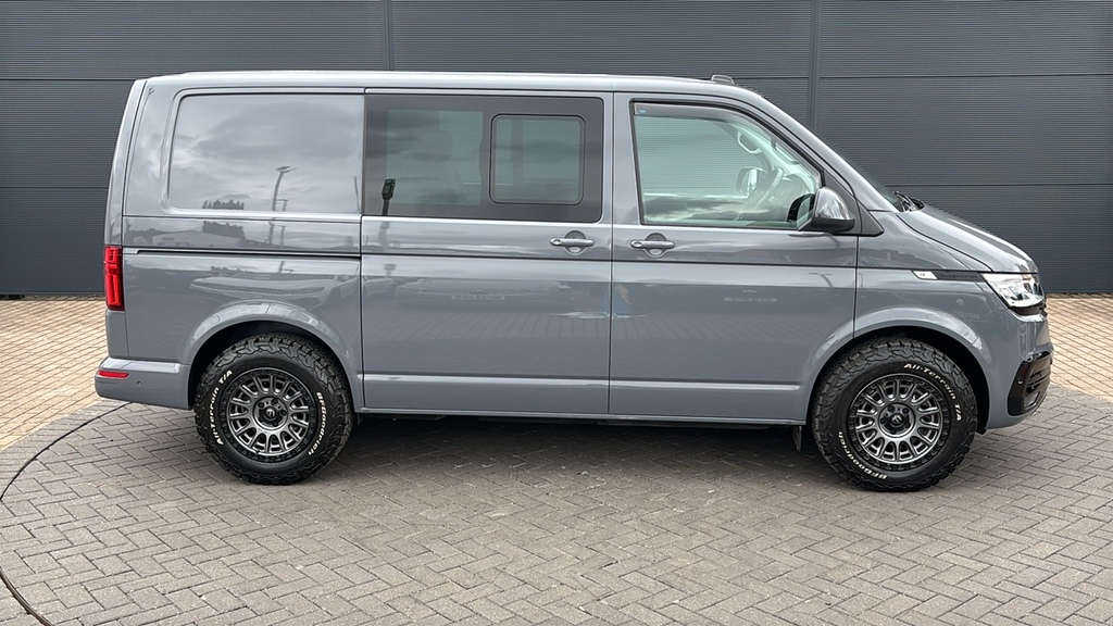 Volkswagen Transporter 2.0 Bitdi 204 Highline Kombi Van 4Motion Dsg 204 Grey #3