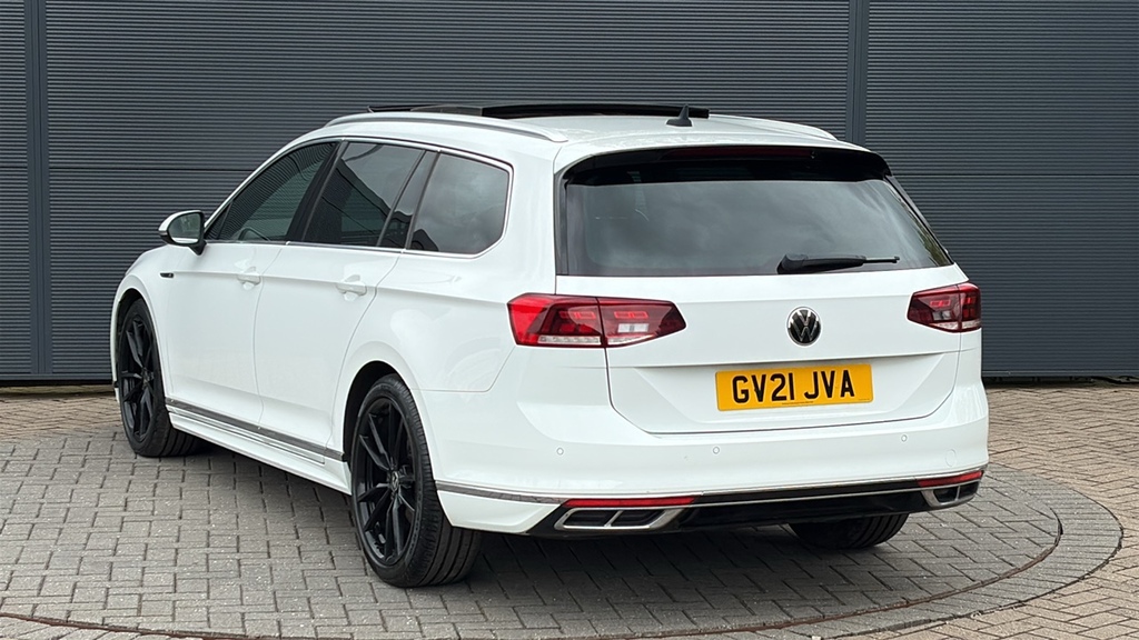 Volkswagen Passat 2.0 Tdi Evo Scr R-line Dsg 150 Ps GV21JVA White #3