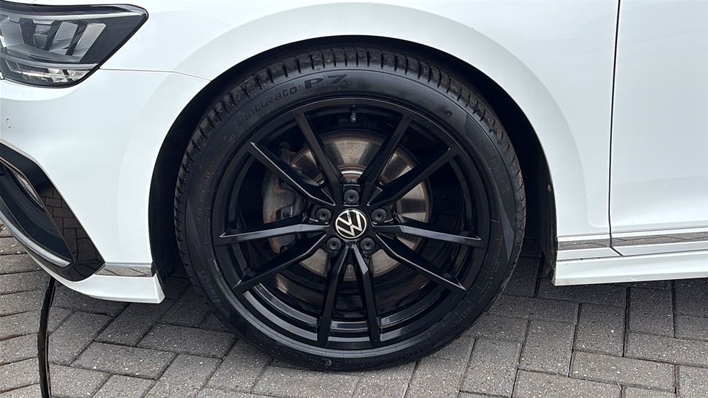 Volkswagen Passat 2.0 Tdi Evo Scr R-line Dsg 150 Ps GV21JVA White #5