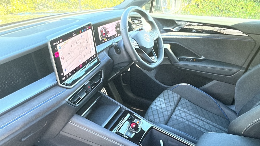 Volkswagen Tayron 1.5 Tsi Ehybrid R-line Dsg6 204 Ps Black #2