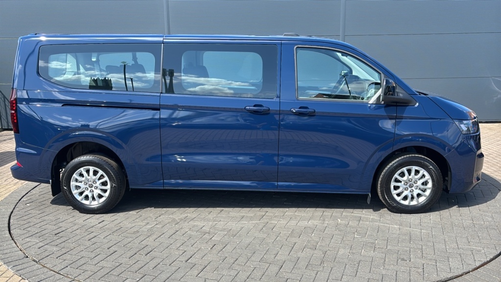 Volkswagen Transporter Shuttle 2.0 Tdi 150Ps Minibus Life 150 Ps Blue #4