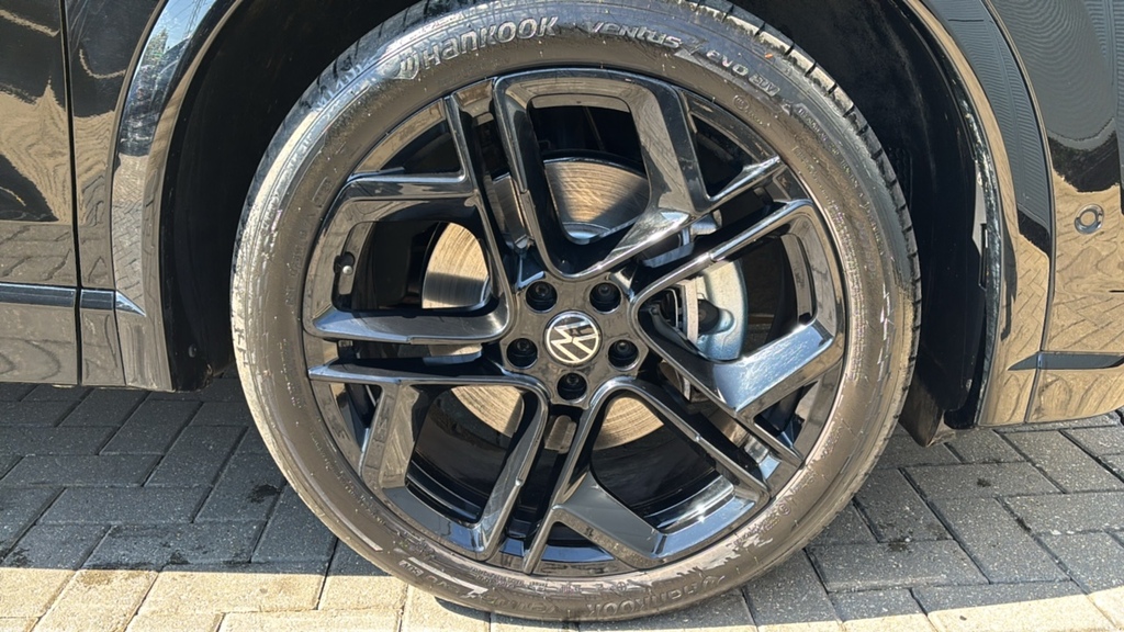 Volkswagen Tiguan 2.0 Tdi R-line Dsg 150 Ps KP75HHT Black #5