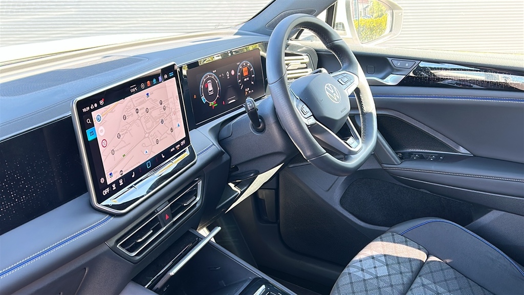 Volkswagen Tiguan 1.5 Etsi 150 R-line Dsg 150 Ps FN75KLU White #2