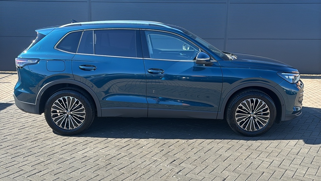 Volkswagen Tiguan 1.5 Etsi 150 Match Dsg 150 Ps FN75KTL Blue #4