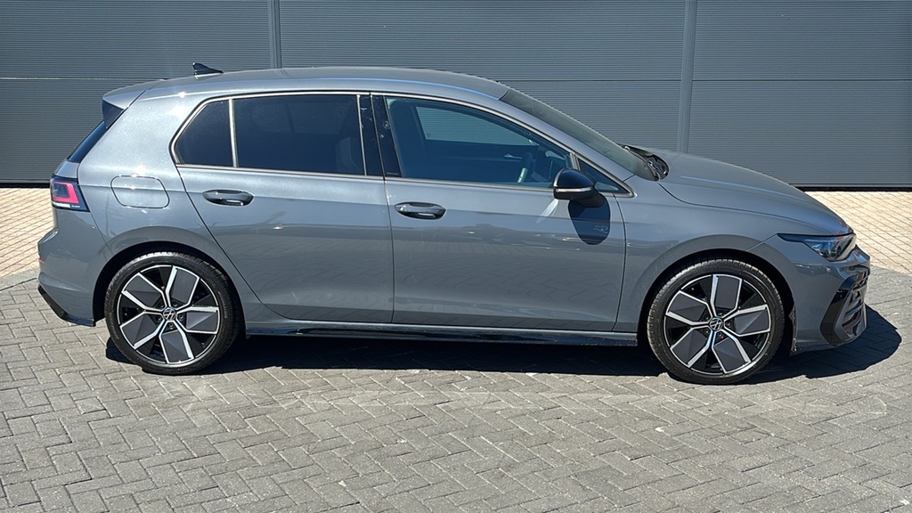 Volkswagen Golf 1.5 Etsi 150 Black Edition Dsg 150 Ps FE75YVH Grey #4