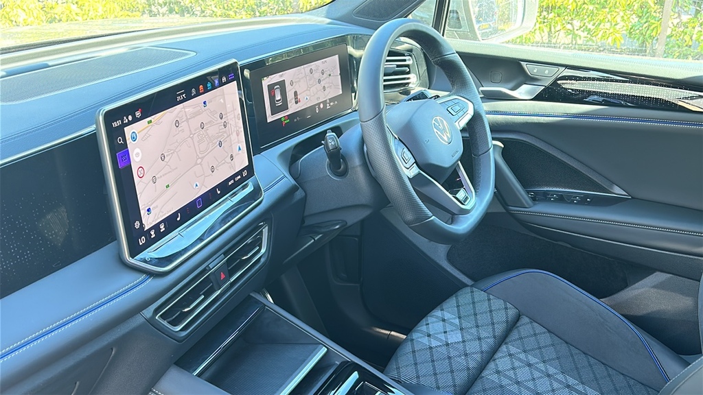 Volkswagen Tiguan 1.5 Etsi 150 R-line Dsg 150 Ps KM75UPJ Grey #2