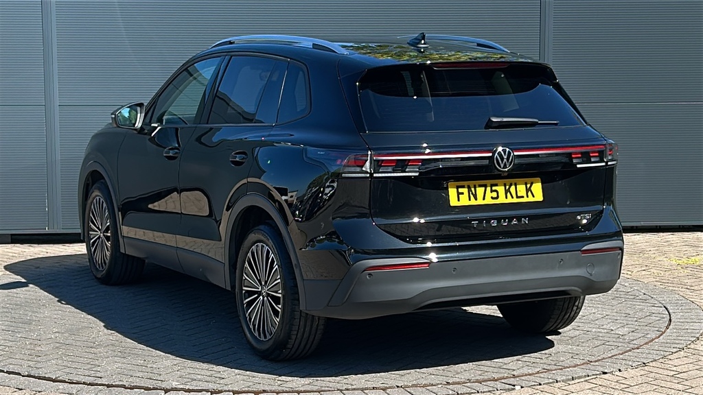 Volkswagen Tiguan 1.5 Etsi 150 Match Dsg 150 Ps FN75KLK Black #3