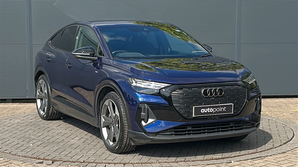 Audi Q4 E Tron 150Kw 40 82Kwh Black Edition 204 Ps Blue
