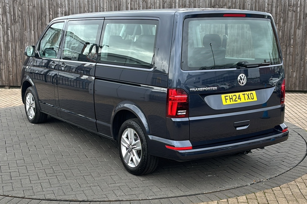 Volkswagen Transporter 2.0 Tdi 150Ps Se Minibus 150 Ps FH24TXO Blue #3