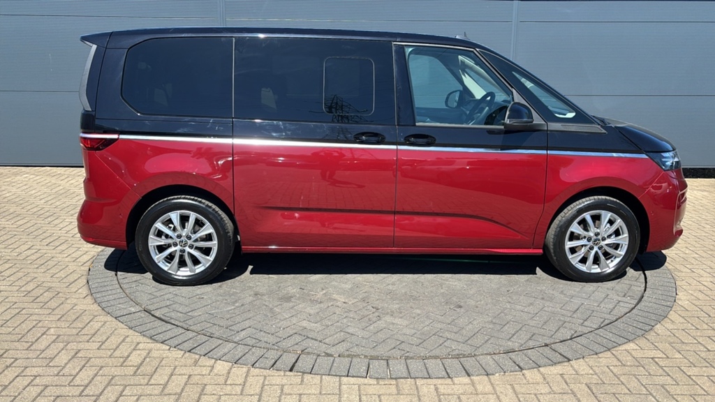Volkswagen Multivan 2.0 Tdi Life Dsg 150 Ps KW75EPX Black #4