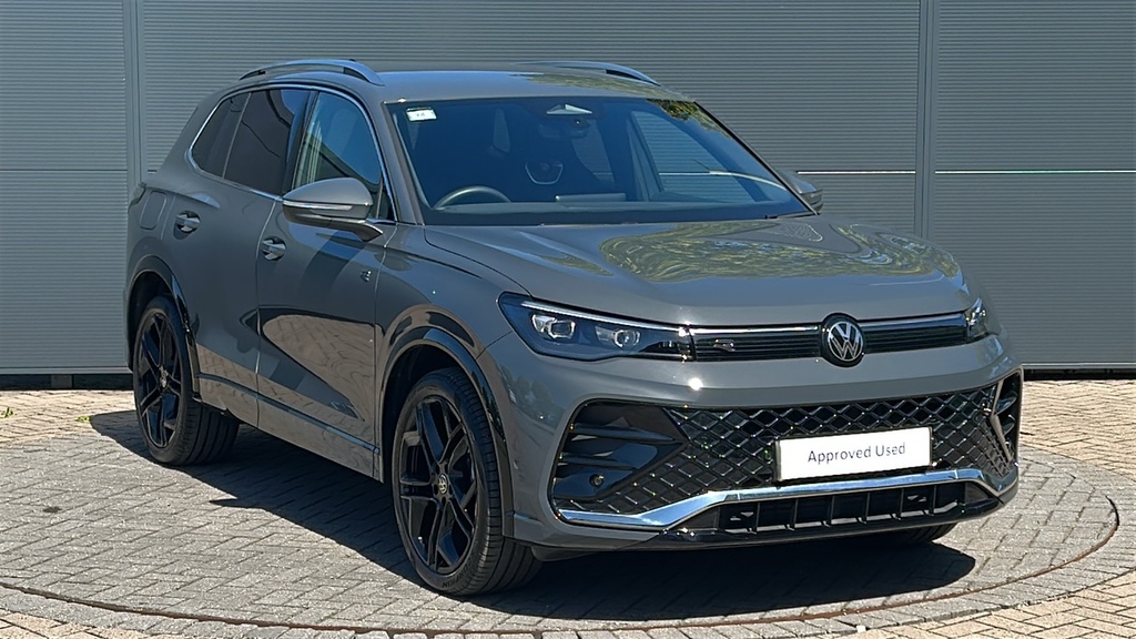Volkswagen Tiguan 1.5 Etsi 150 R-line Dsg 150 Ps FL75HGG Grey