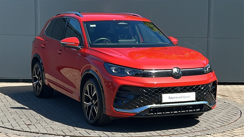 Volkswagen Tiguan 1.5 Etsi 150 R-line Dsg 150 Ps FE25XNL Red