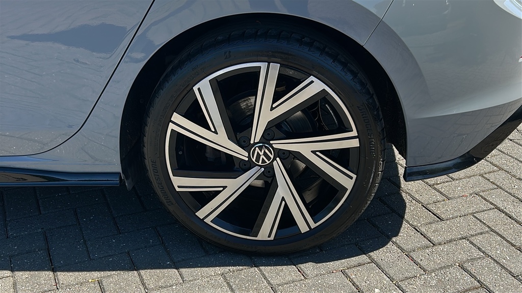 Volkswagen Golf 2.0 Tdi 150 R-line Dsg 150 Ps KM24FHF Grey #5
