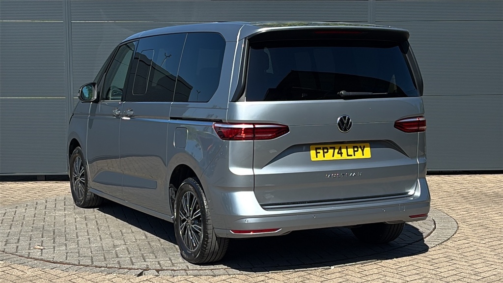 Volkswagen Multivan 2.0 Tsi Style Dsg 6 Seat 204 Ps Silver #3