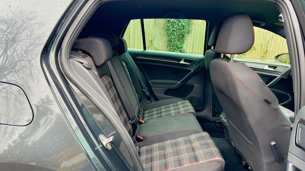 Volkswagen Golf Golf Hatchback GN14NHH Grey #5