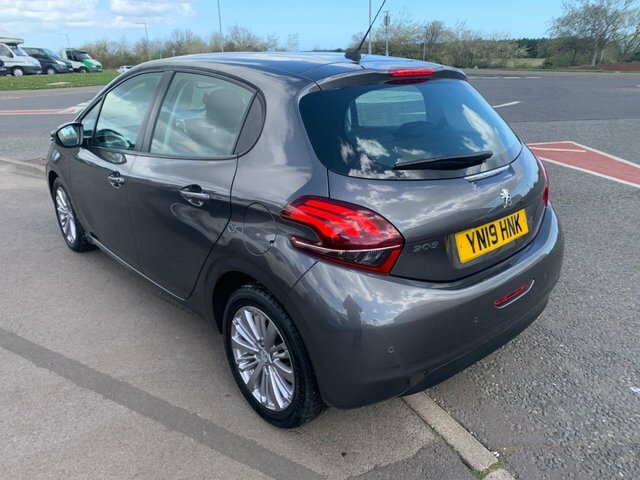 Peugeot 208 2019 YN19HNK Grey #4