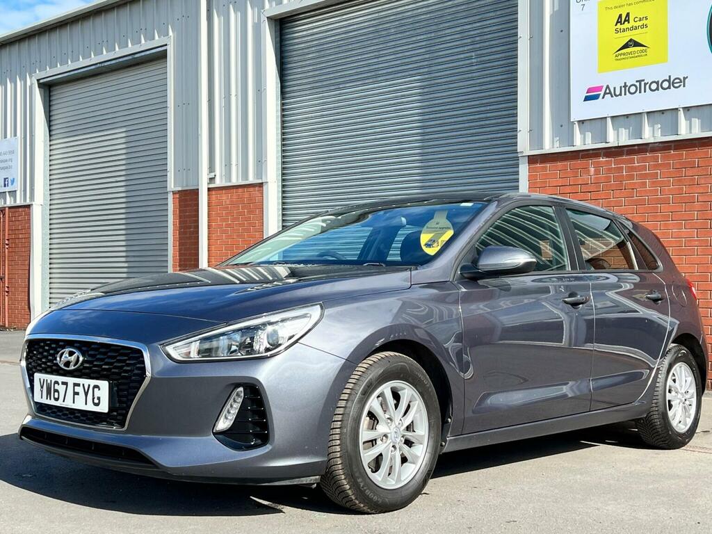 Hyundai I30 1.6 Crdi Blue Drive Se Euro 6 Ss Grey