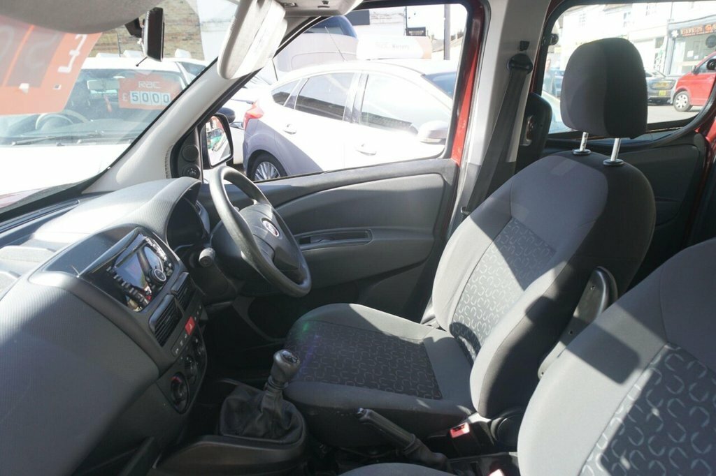 Fiat Doblo 1.4 16V Mylife Estate White #31