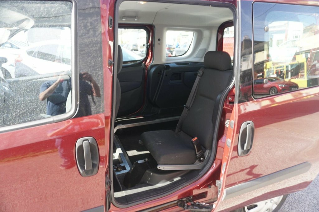 Fiat Doblo 1.4 16V Mylife Estate White #18
