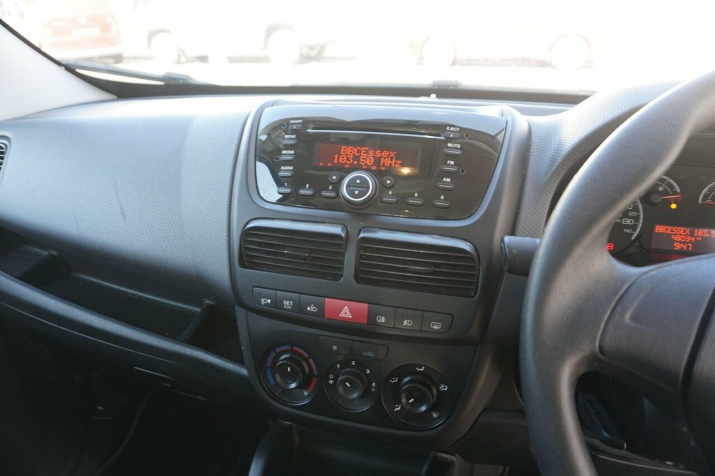Fiat Doblo 1.4 16V Mylife Estate White #23