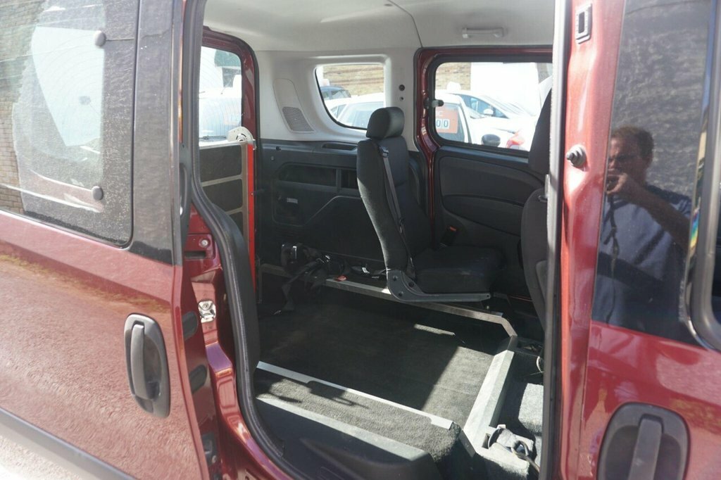 Fiat Doblo 1.4 16V Mylife Estate White #16