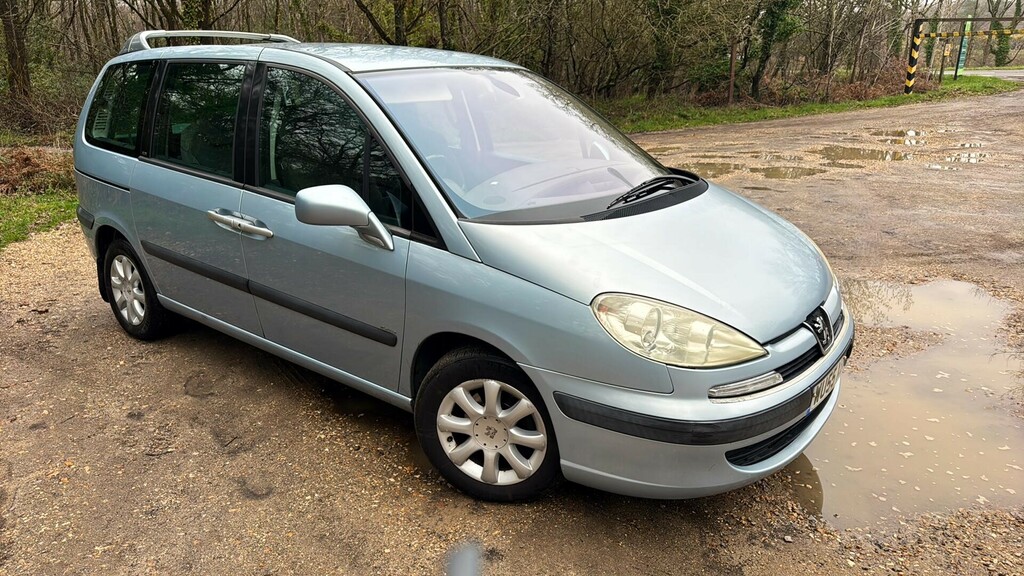 Peugeot 807 Executive Hdi 5-Door Silver #1