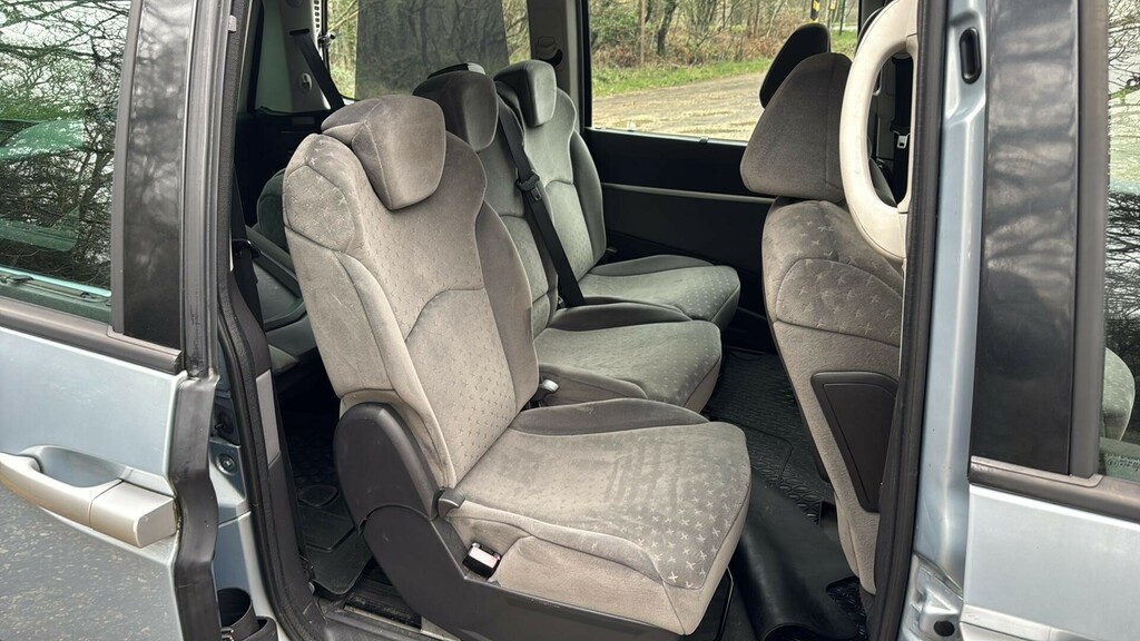 Peugeot 807 Executive Hdi 5-Door Silver #25