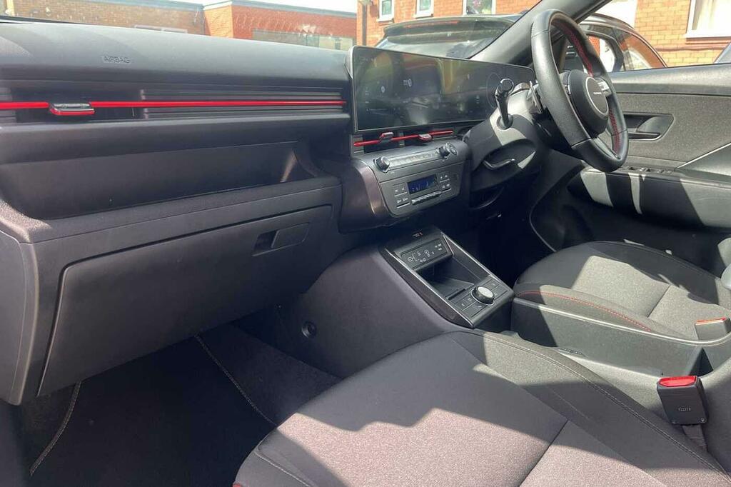Hyundai Kona 1.6 Hybrid N-line Dct EF25LZC White #2