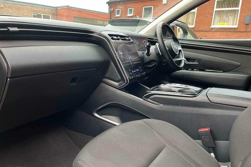 Hyundai Tucson 1.6 T-gdi Plug-in Hybrid Premium 4Wd GY23FTO Black #2