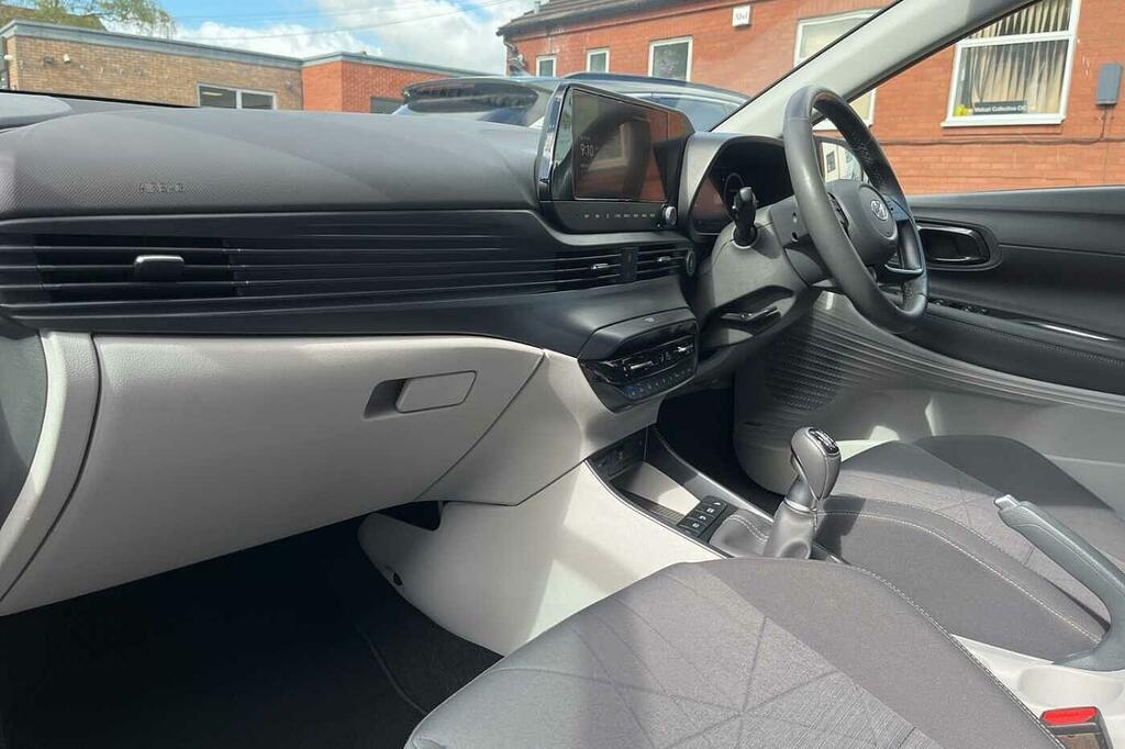 Hyundai Bayon 1.0 T-gdi 48Volt Mhev Ultimate Silver #2